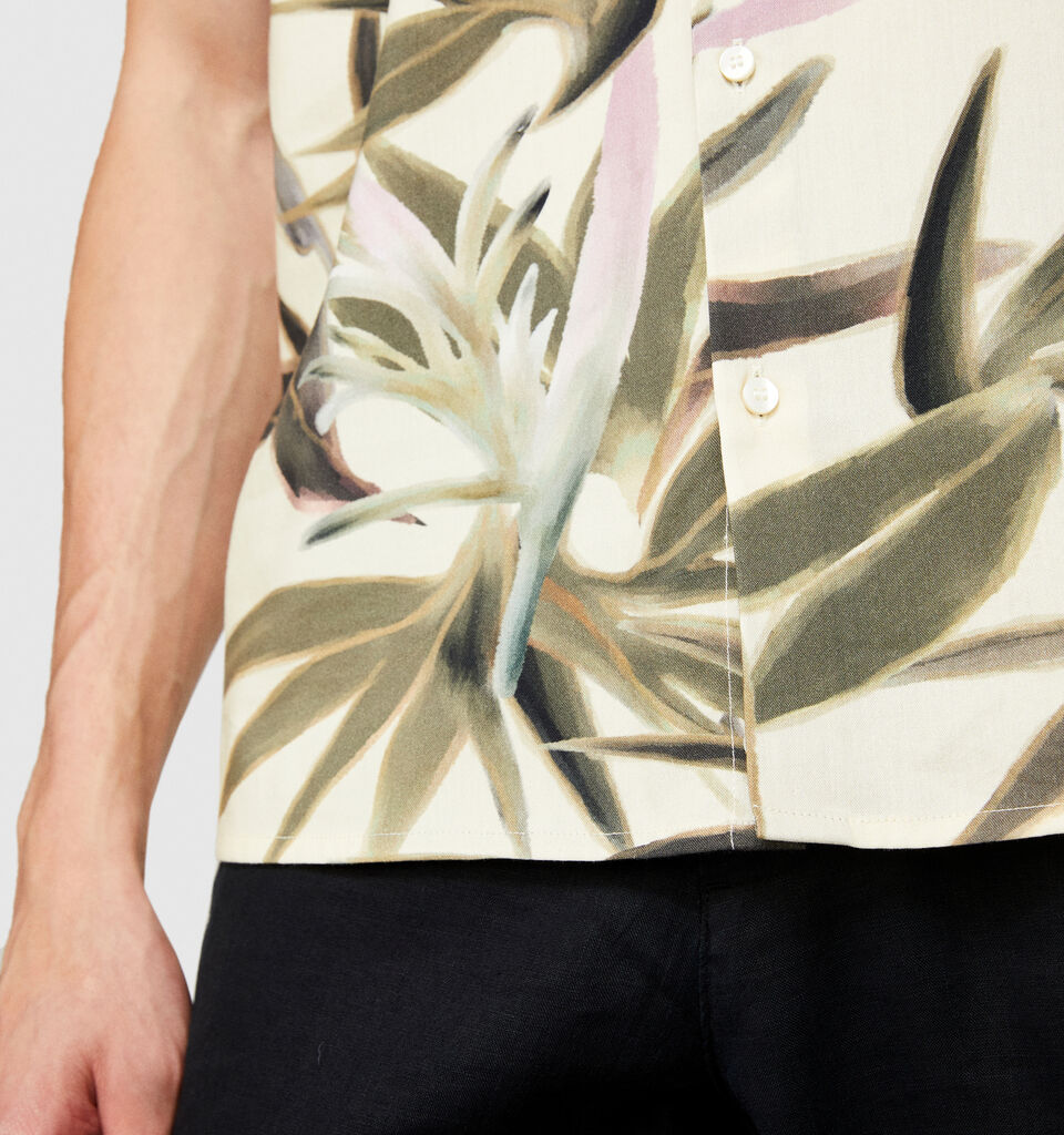 Short sleeve printed shirt - men's slim fit shirts - Multi-color | Sisley image number 5